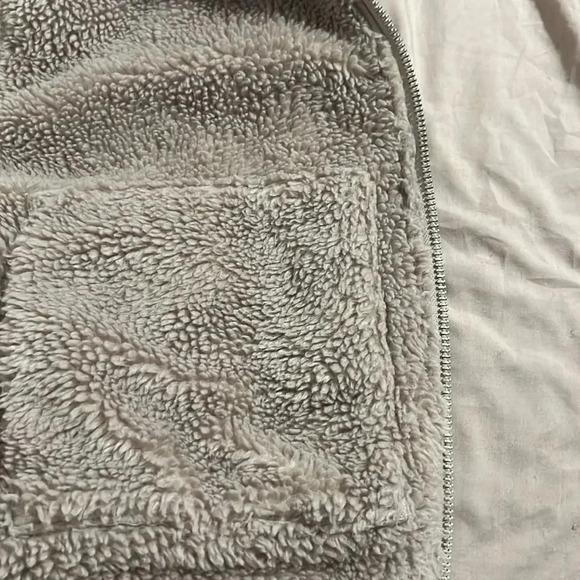 Urban Outfitters Cropped Teddy Bear Jacket Sz L - Picture 13 of 16